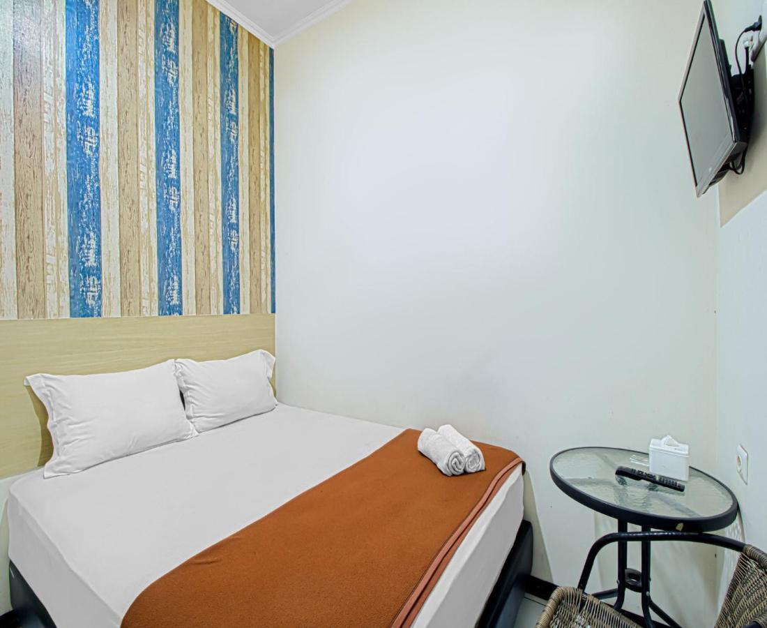Hotel Bantal Guling Alun Alun Bandung Exterior foto