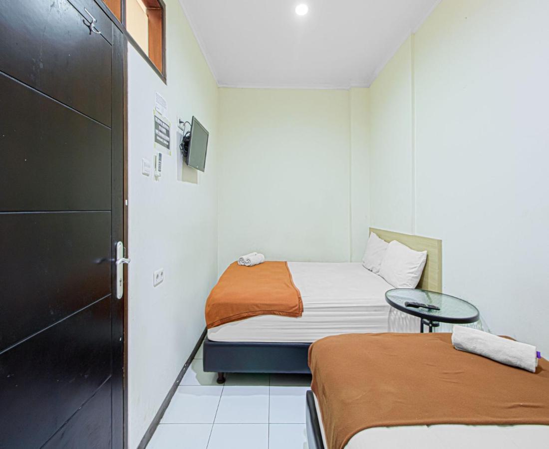 Hotel Bantal Guling Alun Alun Bandung Exterior foto