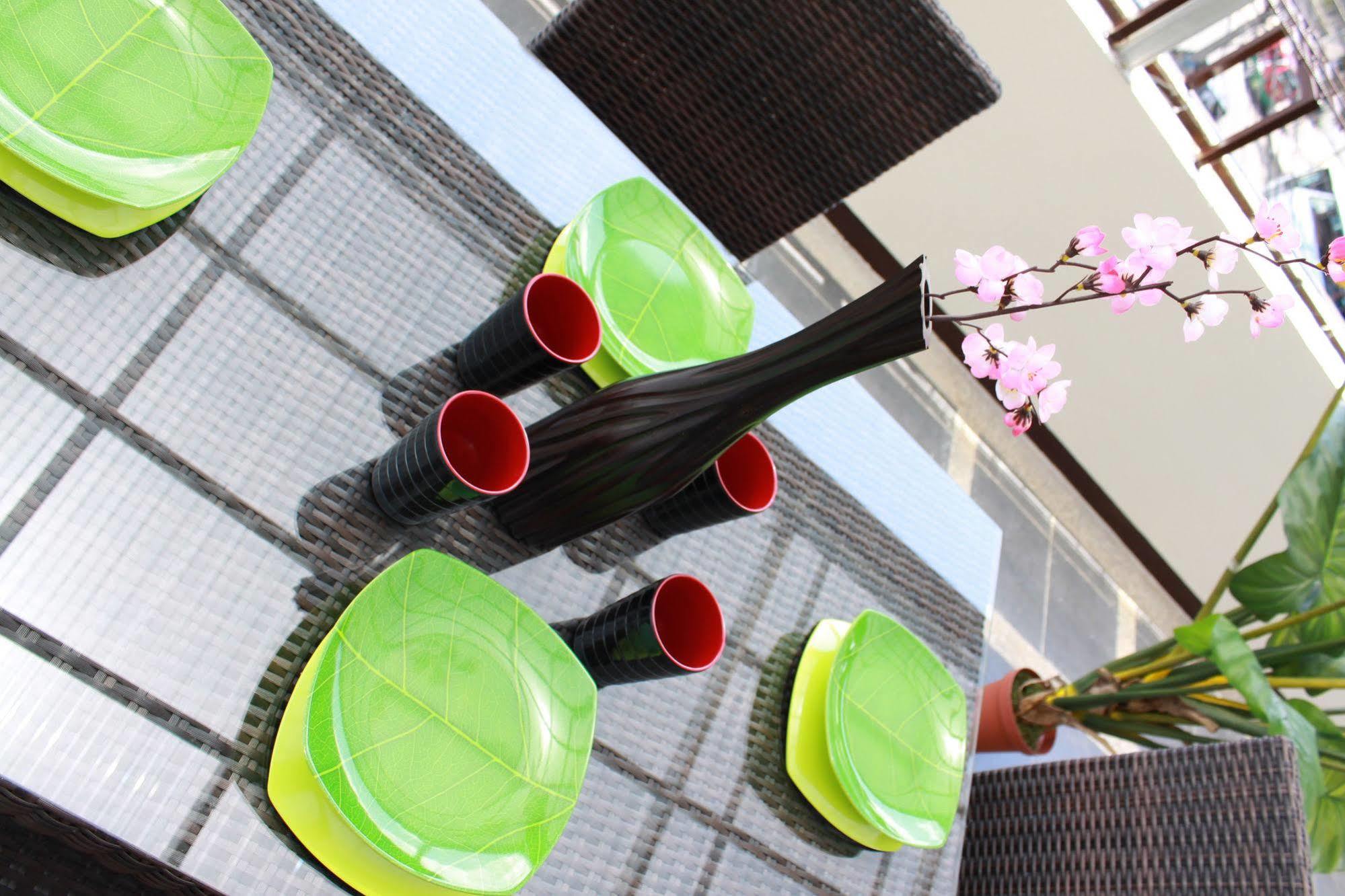 Hotel Bantal Guling Alun Alun Bandung Exterior foto